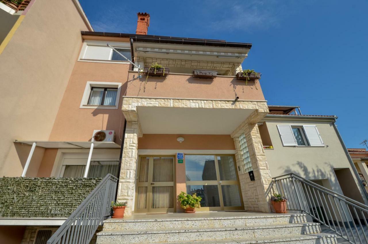 PUY Apartment Pecirep מראה חיצוני תמונה